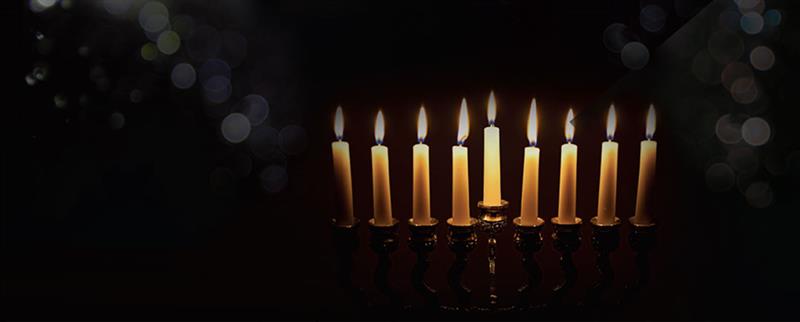 Flickers    of    Light