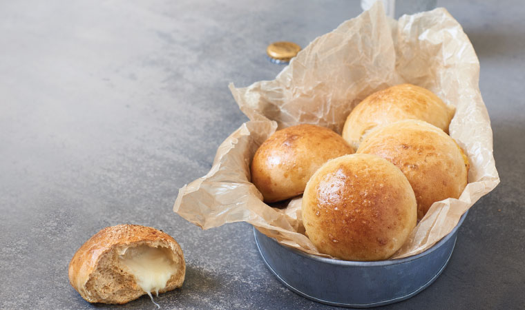 Cheesy    Pretzel    Rolls