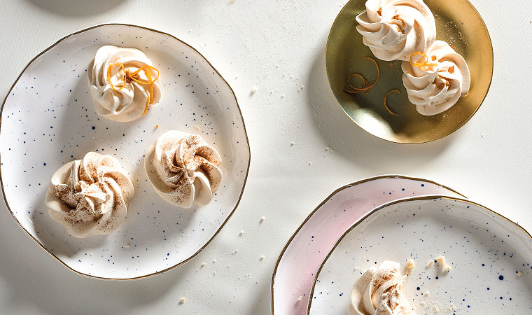 Fun-Flavored    Meringues