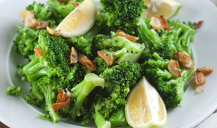 Restaurant-Style    Steamed    Broccoli