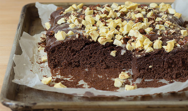 Chocolate    Apple    Cake
