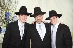 Running    on    Chesed:    Moishe    Lederer    Remembered