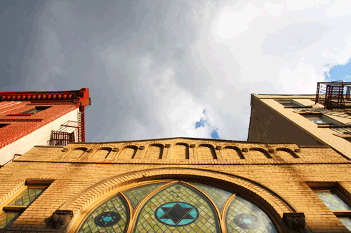 Synagogues    Once    Stood    Here:    A    Tisha    B'Av    Exploration