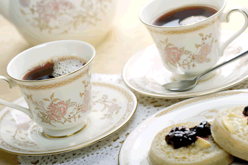 The    Brooklyn    Tea    Parties:    Starting    a    Revolution    in    Chesed