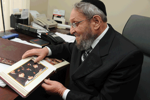 Wednesdays    With    The    Rosh    Yeshivah