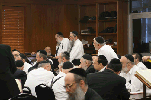 Not    Your    Typical    Vacation:    A    Look    Inside    the    Lakewood    Yarchei    Kallah