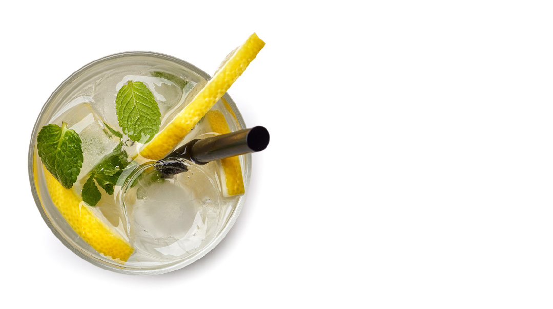 The    Lemonade    Girls:    A    Sticky    Situation