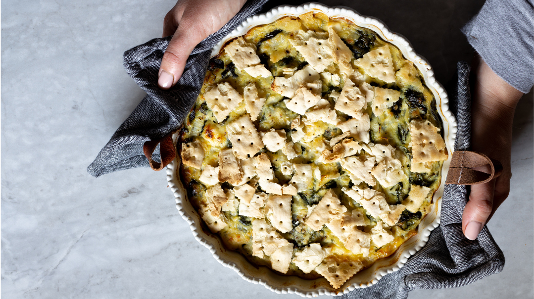 CRUSTLESS WILTED SPINACH AND FETA CHEESE QUICHE 