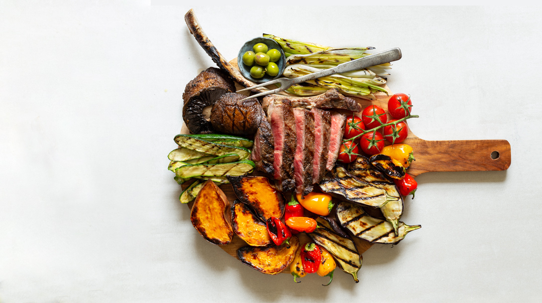 Cowboy Steak and Veggie Board