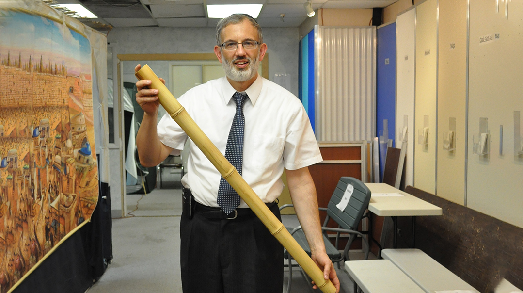 10 questions for Rabbi Ezriel Munk