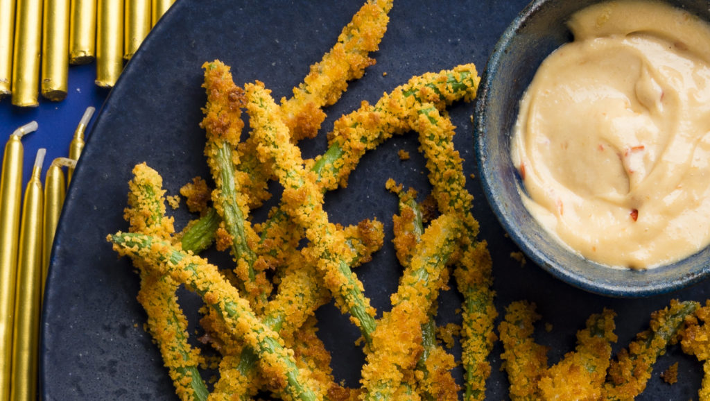 Green Bean Fries with Dipping Sauce