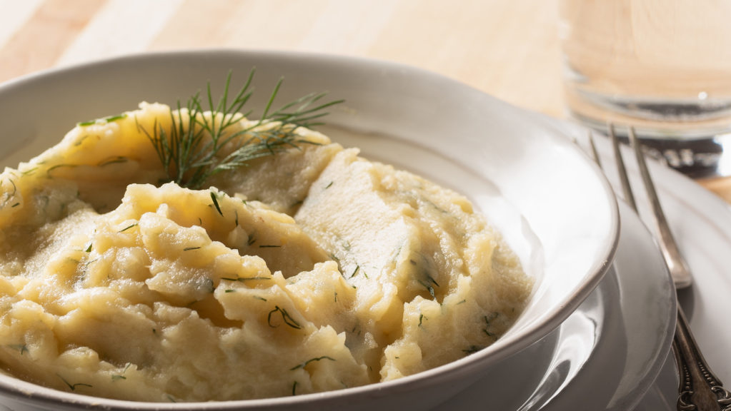 Creamy Garlicky Dill Mashed Potatoes