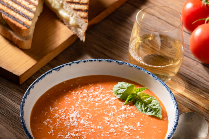 Easy Tomato Soup with Grilled Cheese