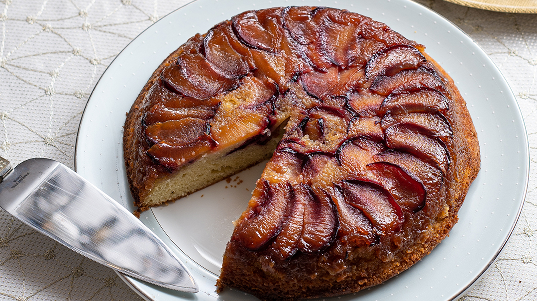 Upside-Down Plum Pie