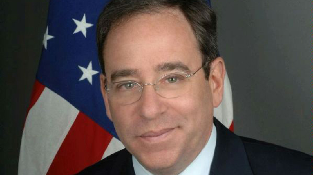 Tom Nides Trifecta