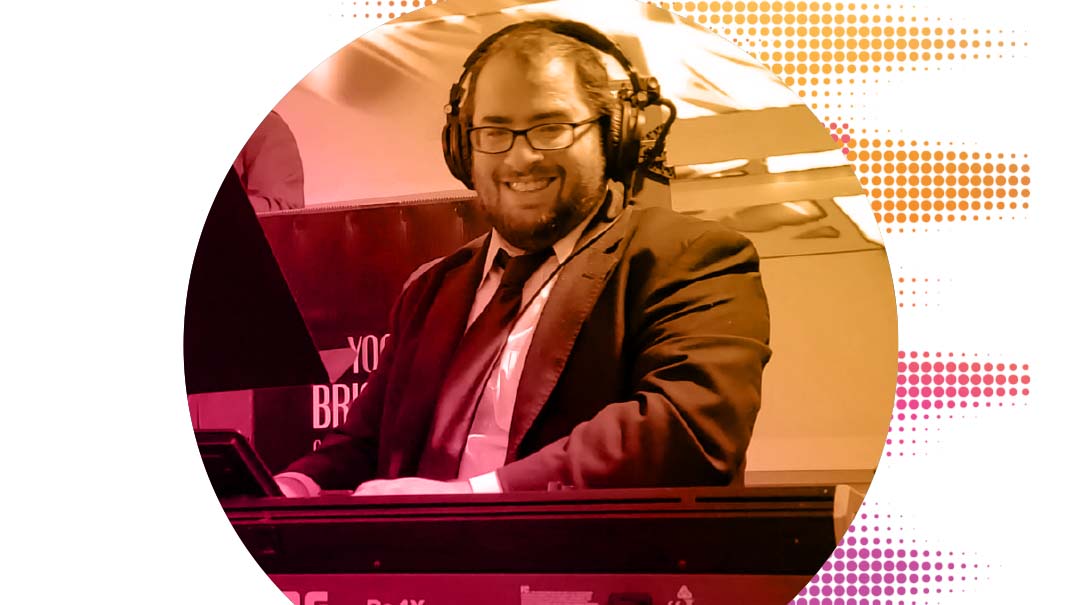 Mood Mix with Yaakov Zeines   