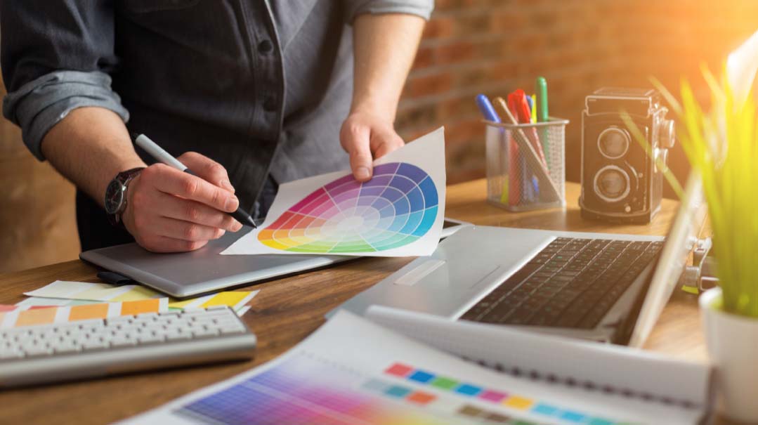 So, You Want to Be a… Graphic Designer