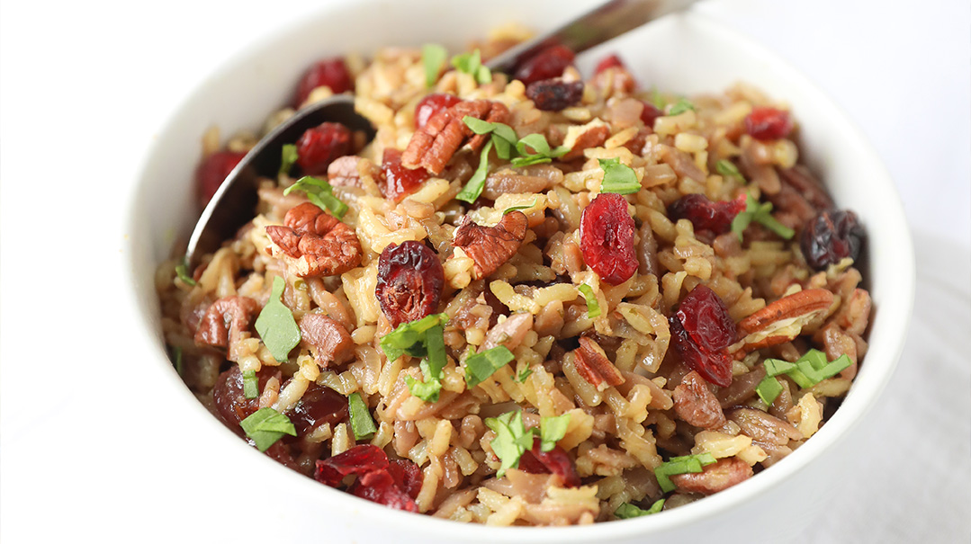 Home-Style    Chicken    and    Rice    Dinner