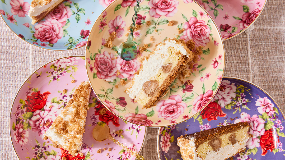Cinnamon Poppems Cheesecake