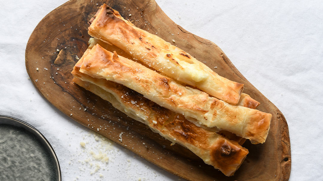 Crispy Baked Phyllo Cheese Cigars