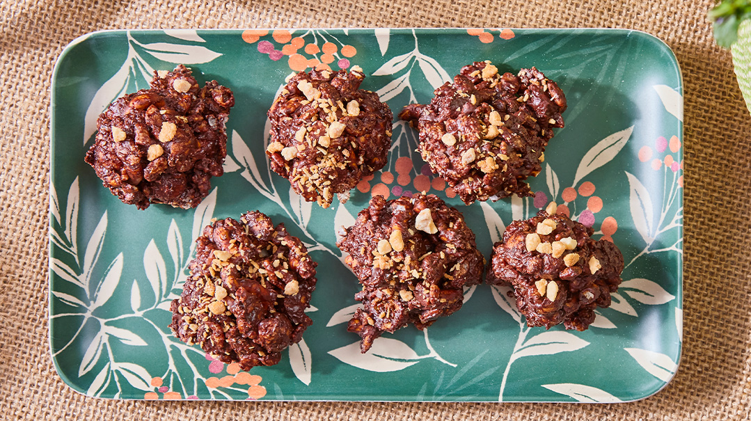 Cinnamon-Praline Party Poppers
