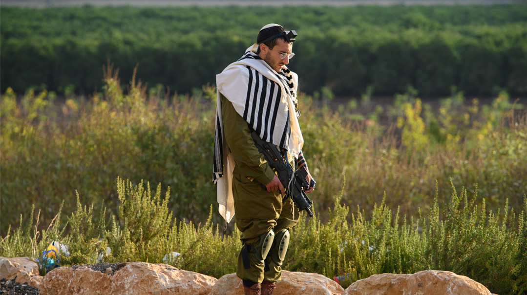 Soldiers See Only the Task at Hand