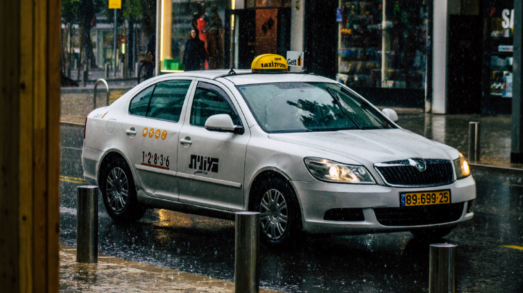 Hey, Taxi