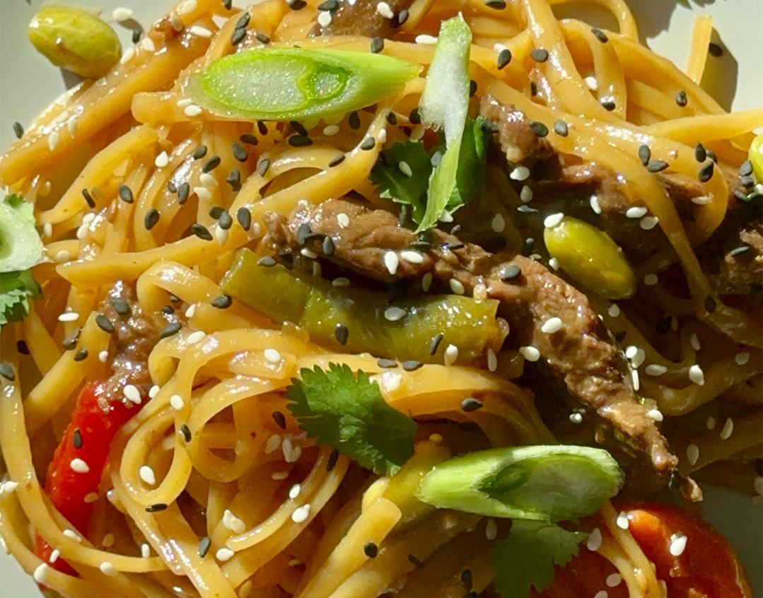 One-Pot Beef-and-Vegetable Lo Mein