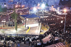 Belzer    Rebbe’s    Promise    Fulfilled:    “I’ve    Never    Failed    To    Repay    a    Favor”